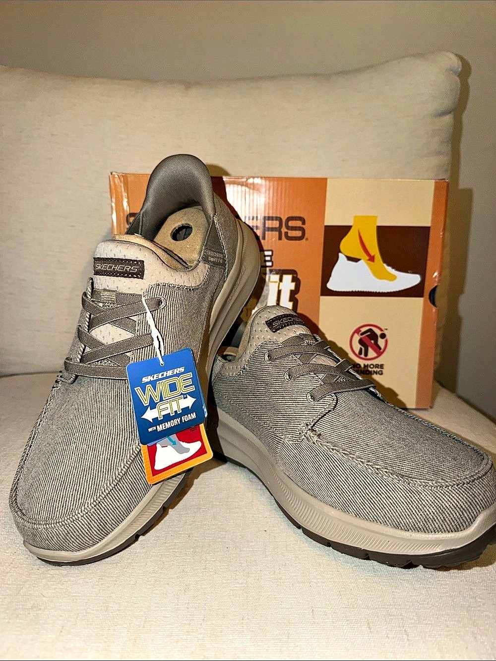 Skechers Hands Free Swift Fit Canvas Sneaker Gray Sneakers NWT